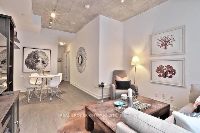 th3 - 16 Filmic Lane, Townhouse with 3 bedrooms, 3 bathrooms and 1 parking in Toronto ON | Image 2