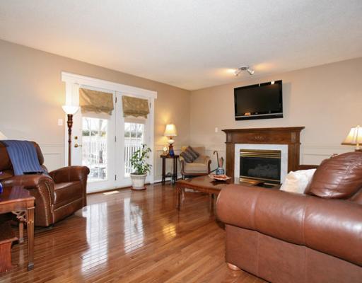 7 Strathroy Cres, House detached with 6 bedrooms, 4 bathrooms and null parking in Hamilton ON | Image 5