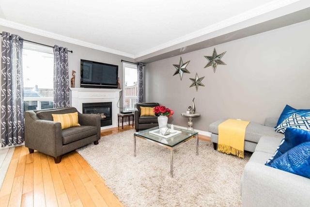 57 Aster Cres, House detached with 4 bedrooms, 3 bathrooms and 3 parking in Whitby ON | Image 5