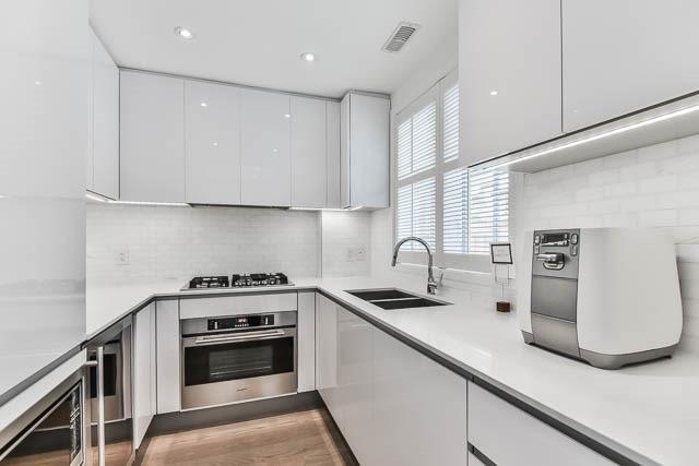 Th3 - 379 Madison Ave, Townhouse with 3 bedrooms, 3 bathrooms and 2 parking in Toronto ON | Image 7