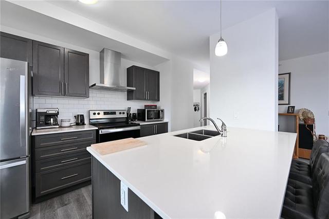 221 - 1 Redfern Avenue, Condo with 2 bedrooms, 2 bathrooms and 1 parking in Hamilton ON | Image 13