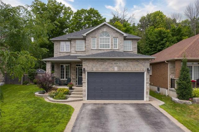 1051 Nantyr Dr, House detached with 4 bedrooms, 4 bathrooms and 6 parking in Innisfil ON | Image 1