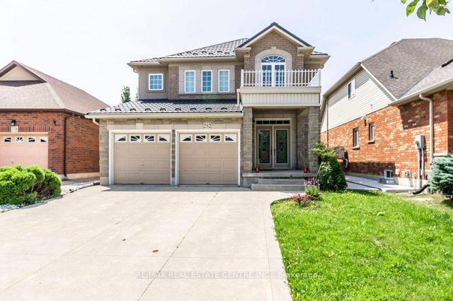 252 Thorner Dr, House detached with 4 bedrooms, 4 bathrooms and 6 parking in Hamilton ON | Image 1