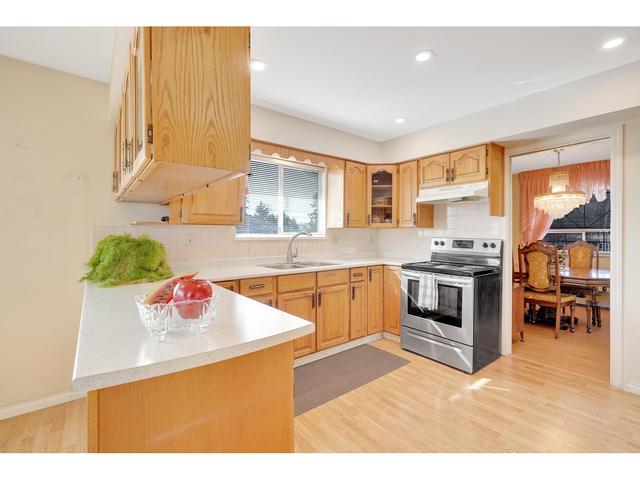 6819 123a Street, House detached with 6 bedrooms, 4 bathrooms and 6 parking in Surrey BC | Image 11