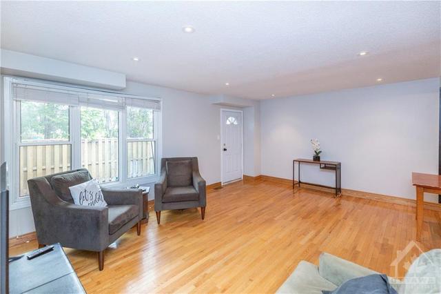 17 - 920 Dynes Road, Townhouse with 4 bedrooms, 2 bathrooms and 1 parking in Ottawa ON | Image 11