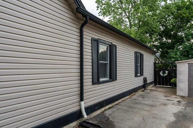 22 Woodland Ave, House detached with 2 bedrooms, 1 bathrooms and 3 parking in St. Catharines ON | Image 25