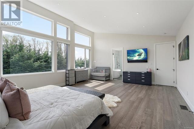 827 Royal Oak Ave, House detached with 6 bedrooms, 6 bathrooms and 5 parking in Saanich BC | Image 24