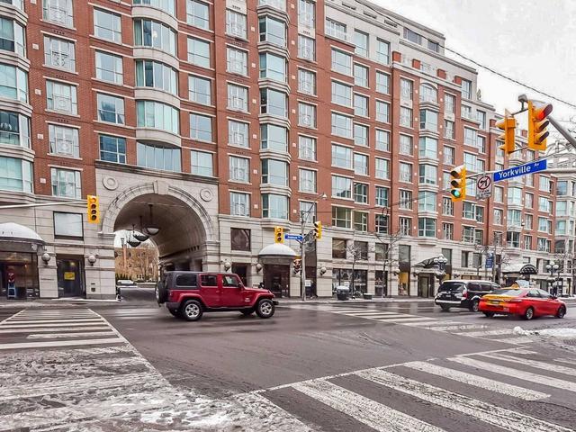1613 - 155 Yorkville Ave, Condo with 0 bedrooms, 1 bathrooms and 0 parking in Toronto ON | Image 28
