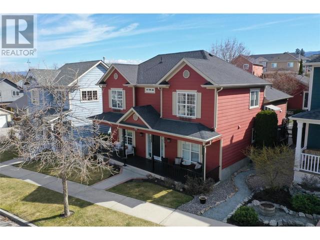 395 Providence Avenue, House detached with 4 bedrooms, 3 bathrooms and 6 parking in Kelowna BC | Image 3