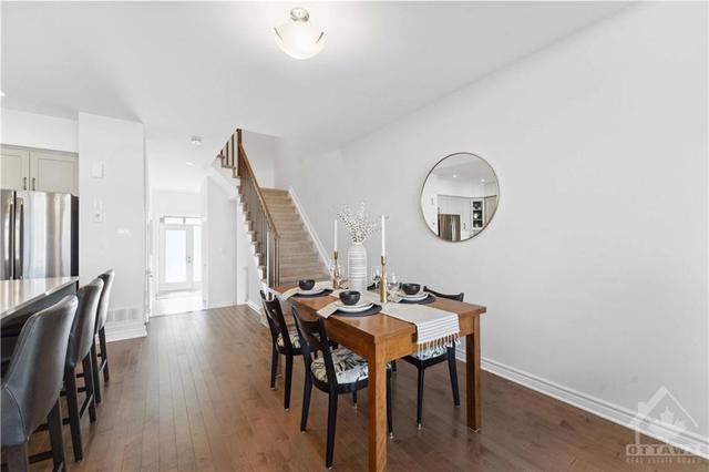 71 Salamander Way, Townhouse with 3 bedrooms, 3 bathrooms and 3 parking in Ottawa ON | Image 9