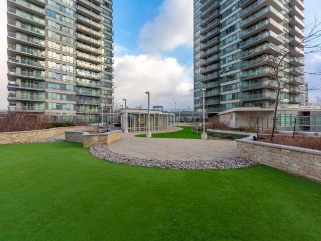 Lph2 - 15 Legion Rd, Condo with 2 bedrooms, 2 bathrooms and 1 parking in Toronto ON | Image 10