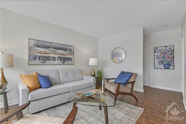 401 - 1285 Cahill Drive, Condo with 2 bedrooms, 1 bathrooms and 1 parking in Ottawa ON | Image 11