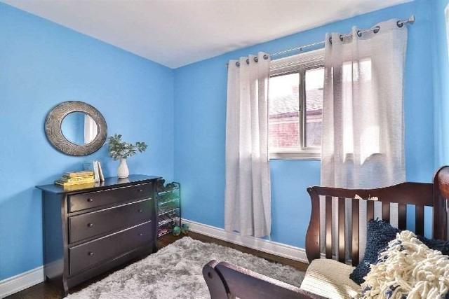 37 Markay St, House semidetached with 3 bedrooms, 2 bathrooms and 3 parking in Toronto ON | Image 18