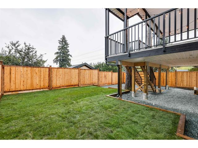12762 59a Avenue, House detached with 8 bedrooms, 6 bathrooms and null parking in Surrey BC | Image 36