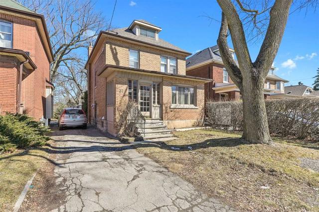37 Marion Ave S, House detached with 4 bedrooms, 2 bathrooms and 3 parking in Hamilton ON | Image 1