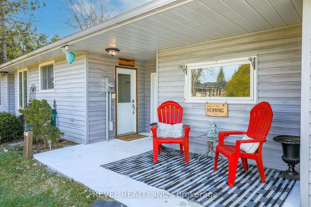114 Reid St, House detached with 2 bedrooms, 2 bathrooms and 5 parking in Kawartha Lakes ON | Image 32