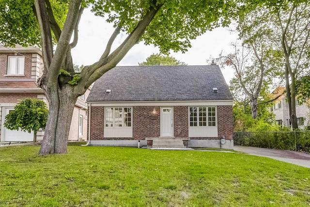11 Madeline Rd, House detached with 3 bedrooms, 3 bathrooms and 5 parking in Toronto ON | Image 1