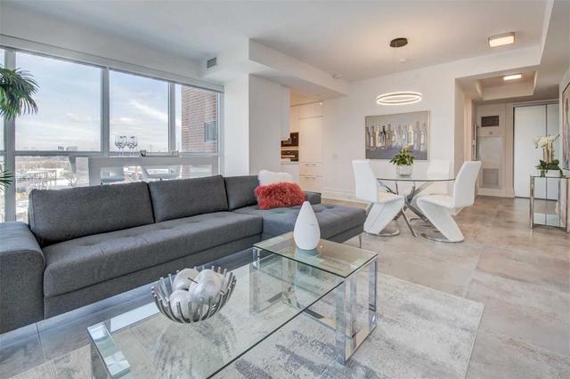 204 - 3 Southvale Dr, Condo with 2 bedrooms, 2 bathrooms and 1 parking in Toronto ON | Image 3