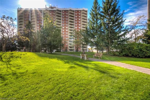 112 - 1105 Jalna Boulevard, House attached with 2 bedrooms, 1 bathrooms and null parking in London ON | Image 10