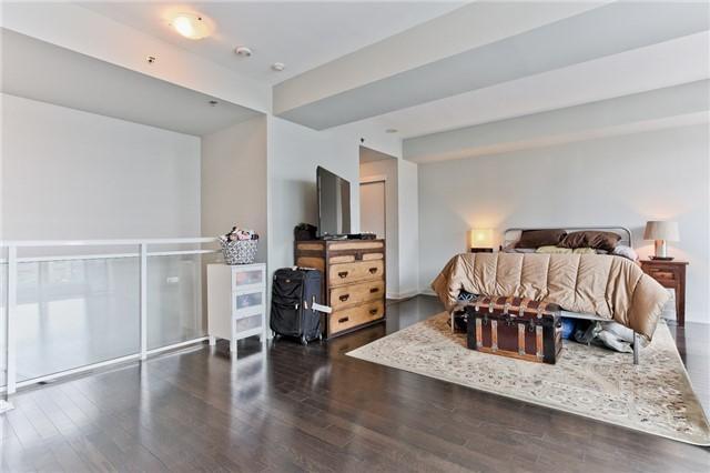 lph 12 - 21 Nelson St, Condo with 1 bedrooms, 2 bathrooms and 1 parking in Toronto ON | Image 16