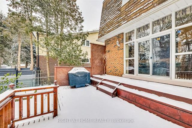 49 Harnworth Dr, House attached with 3 bedrooms, 2 bathrooms and 4 parking in Toronto ON | Image 29