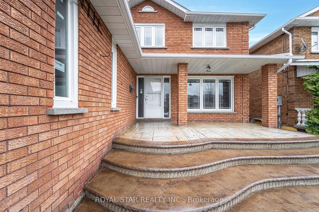 10 Hedgerow Ave, House detached with 4 bedrooms, 4 bathrooms and 6 parking in Brampton ON | Image 23