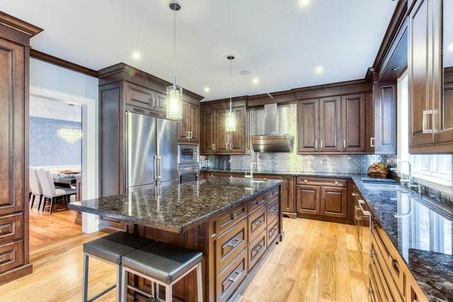 1479 Devon Rd, House detached with 4 bedrooms, 7 bathrooms and 4 parking in Oakville ON | Image 5