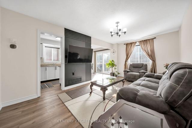 33 Fenchurch Manr S, House detached with 3 bedrooms, 3 bathrooms and 6 parking in Barrie ON | Image 26