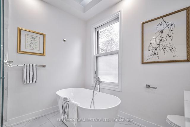 348 Wellesley St E, House attached with 3 bedrooms, 2 bathrooms and 2 parking in Toronto ON | Image 14