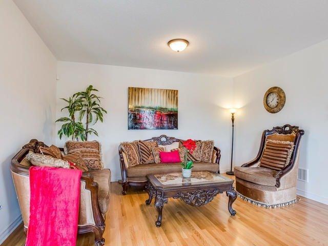 80 Banbridge Cres, House semidetached with 4 bedrooms, 3 bathrooms and 2 parking in Brampton ON | Image 7