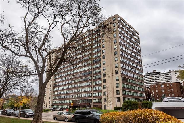 605 - 120 Duke Street, Condo with 2 bedrooms, 1 bathrooms and null parking in Hamilton ON | Card Image
