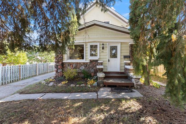 195 Heiman St, House detached with 5 bedrooms, 2 bathrooms and 10 parking in Kitchener ON | Image 17
