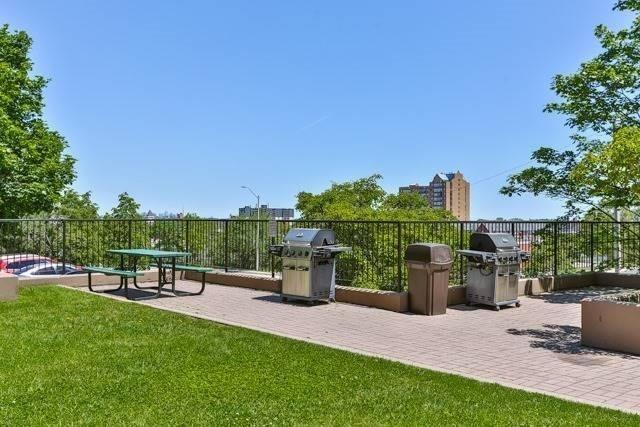 1003 - 115 Hillcrest Ave, Condo with 2 bedrooms, 2 bathrooms and 1 parking in Mississauga ON | Image 6