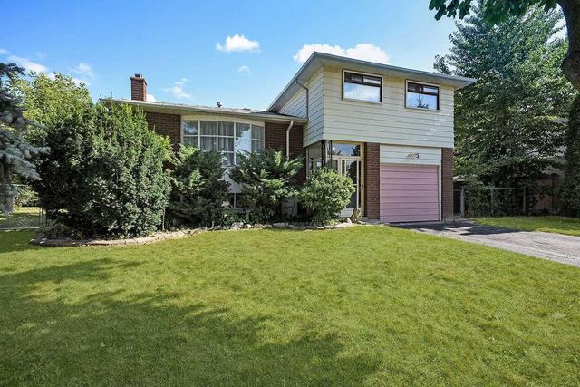 6 Pacer Crt, House detached with 3 bedrooms, 2 bathrooms and 2 parking in Brampton ON | Image 1