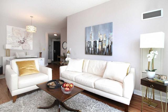 603 - 70 Absolute Ave, Condo with 2 bedrooms, 2 bathrooms and 1 parking in Mississauga ON | Image 2