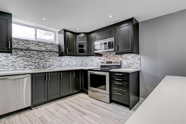 47 Bluenose Cres, House detached with 4 bedrooms, 5 bathrooms and 6 parking in Toronto ON | Image 17