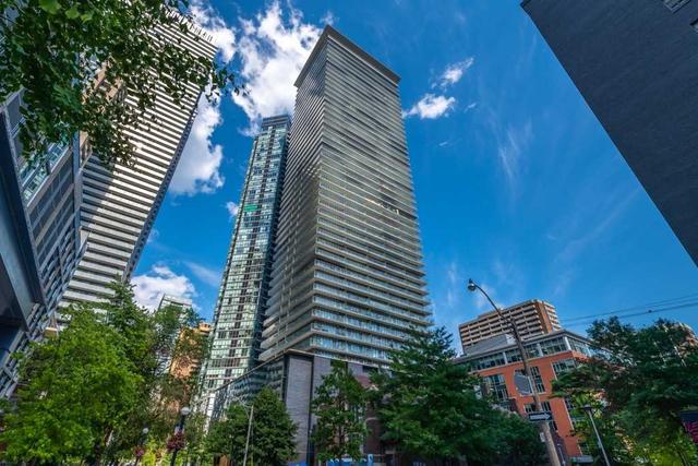 3007 - 33 Charles St E, Condo with 2 bedrooms, 1 bathrooms and 1 parking in Toronto ON | Image 29