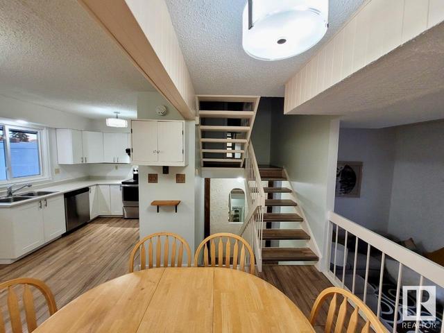 15106 114a St Nw, House attached with 3 bedrooms, 1 bathrooms and null parking in Edmonton AB | Image 11