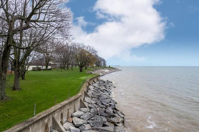 3076 Lakeshore Rd, House detached with 3 bedrooms, 1 bathrooms and 8 parking in Haldimand County ON | Image 22