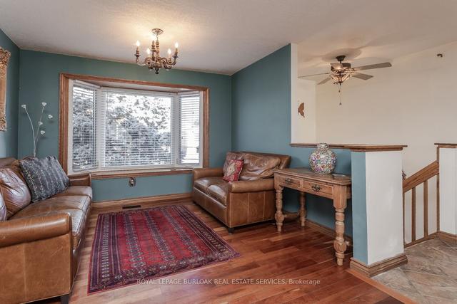 77 Cindy Ave, House detached with 3 bedrooms, 2 bathrooms and 3 parking in Cambridge ON | Image 5