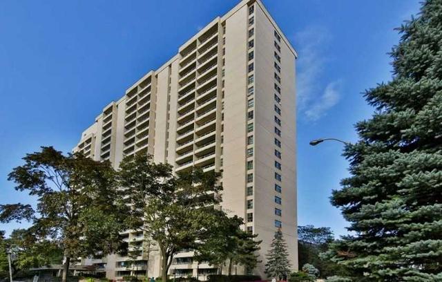 2107 - 360 Ridelle Ave, Condo with 3 bedrooms, 2 bathrooms and 1 parking in Toronto ON | Image 2