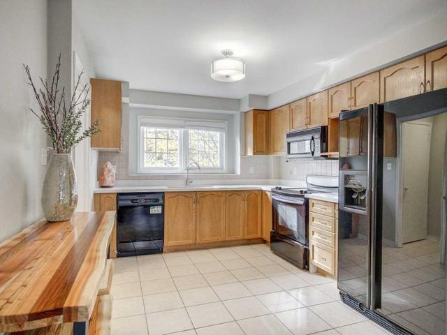59 - 105 Weston Rd, Townhouse with 2 bedrooms, 3 bathrooms and 1 parking in Toronto ON | Image 2