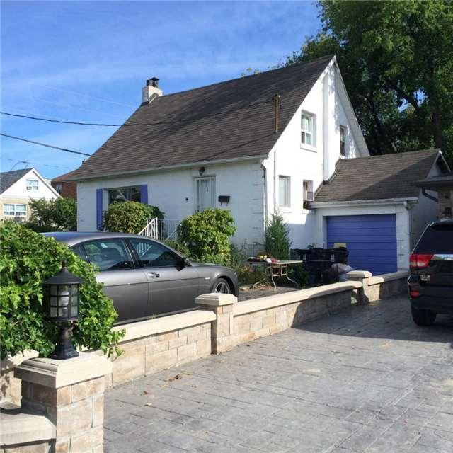 1 Westacres Dr, House detached with 3 bedrooms, 2 bathrooms and 3 parking in Toronto ON | Image 1