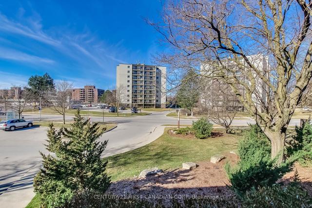 205 - 1590 Ernest Ave, Condo with 2 bedrooms, 1 bathrooms and 1 parking in London ON | Image 4