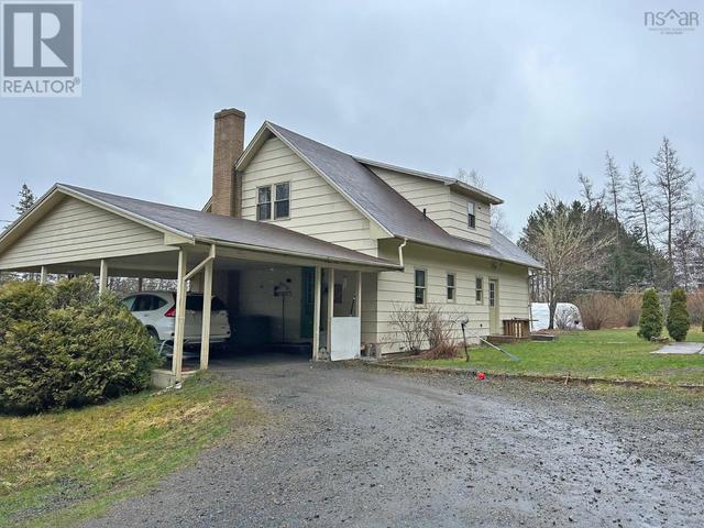 1990 Highway 208, House detached with 3 bedrooms, 1 bathrooms and null parking in Lunenburg MD NS | Image 1
