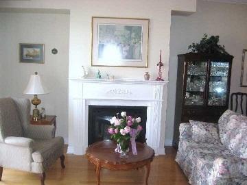 lph 08 - 50 Old Mill Rd, Condo with 2 bedrooms, 3 bathrooms and 2 parking in Oakville ON | Image 3