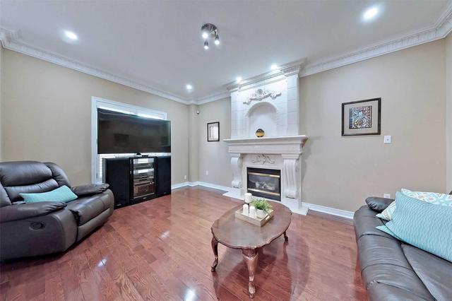 81 Eastvale Dr, House detached with 4 bedrooms, 6 bathrooms and 5 parking in Markham ON | Image 38
