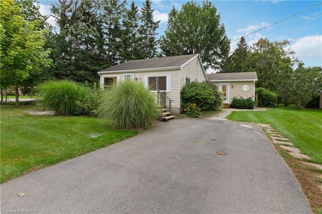 512 Grandview Drive, House detached with 3 bedrooms, 2 bathrooms and 2 parking in Meaford ON | Image 2