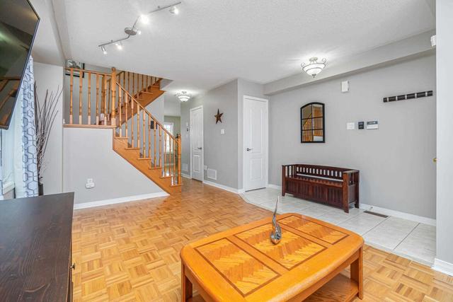 42 Nostalgia Crt, House semidetached with 3 bedrooms, 4 bathrooms and 4 parking in Brampton ON | Image 19