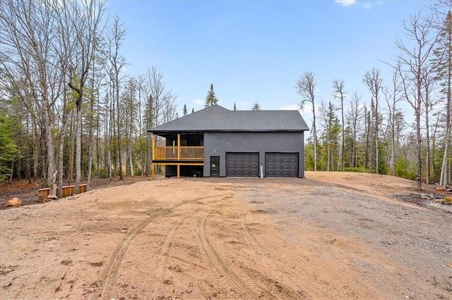 12407 County Road 503, House detached with 4 bedrooms, 3 bathrooms and 8 parking in Highlands East ON | Image 2